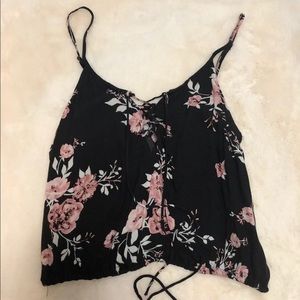 Kendall & Kylie crop top